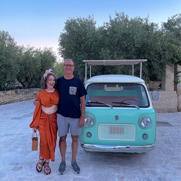 Meet your Posher, Heidi - Picture 2 of 4